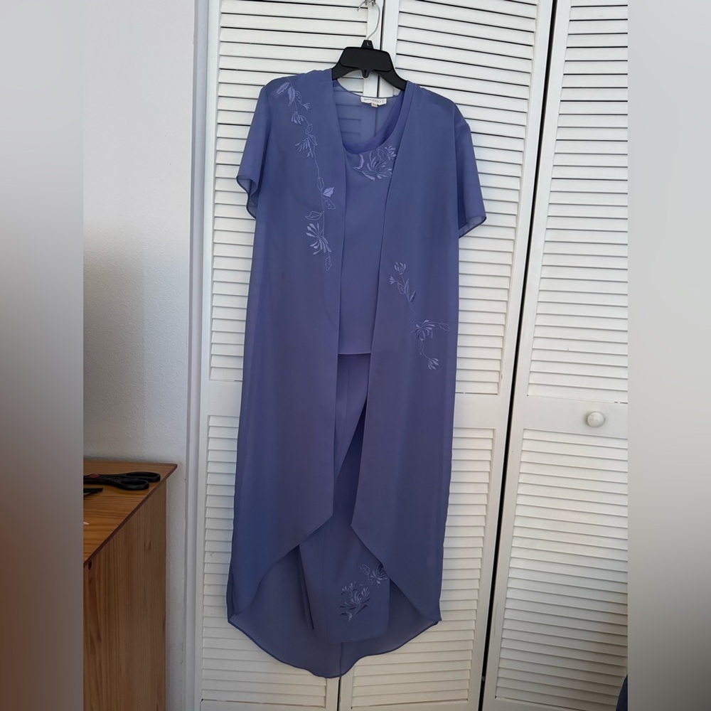 NWT Studio I lavender 3-piece ensemble, size 8